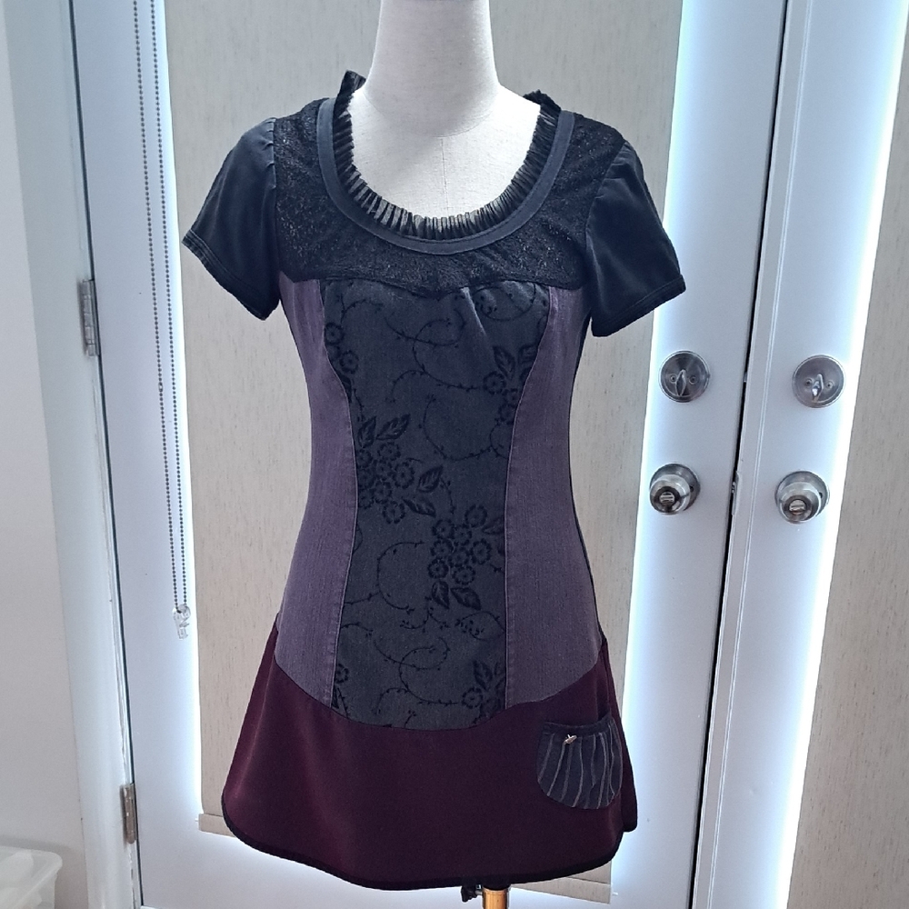 Black Fitted Short Sleeve Tunic